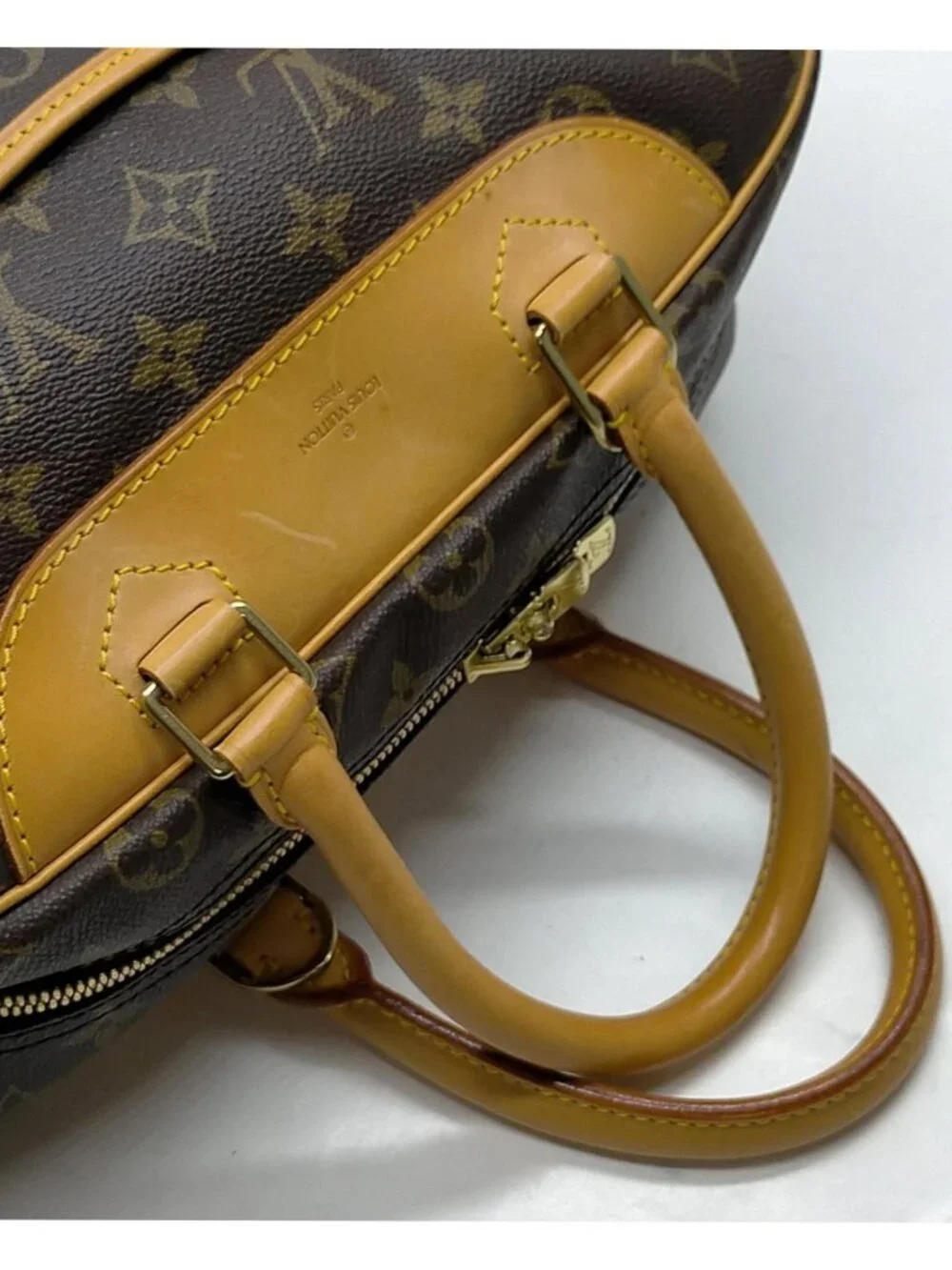 Authentic Louis Vuitton Deauville Monogram Canvas Brown Top Handle Travel Bag